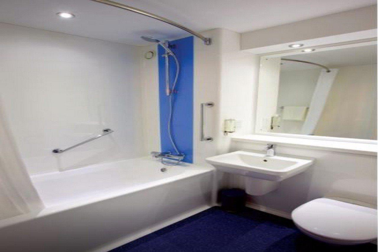 Travelodge Widnes Εξωτερικό φωτογραφία