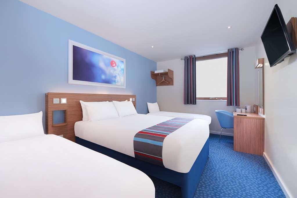 Travelodge Widnes Δωμάτιο φωτογραφία