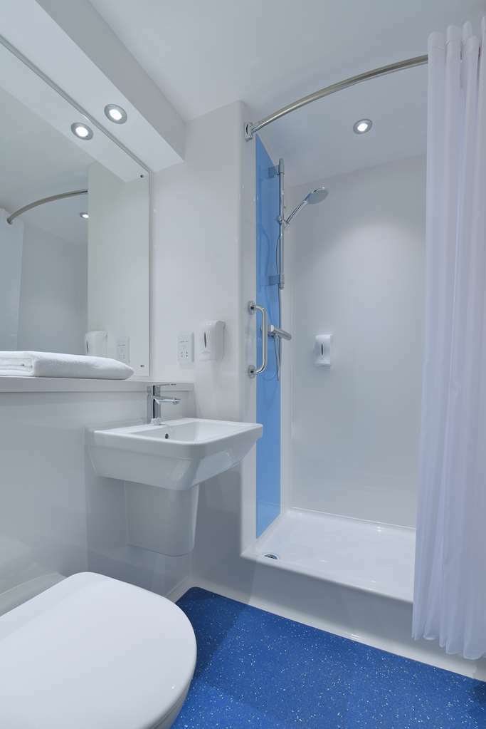 Travelodge Widnes Δωμάτιο φωτογραφία